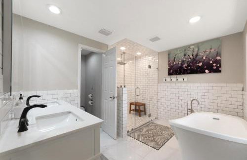 Beautiful Lake View Retreat Drivable To Theme Parks 3 Bedroom Home - Foto 24