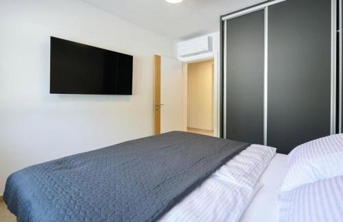 Luxury Apartments Villa MTG - Photo 27