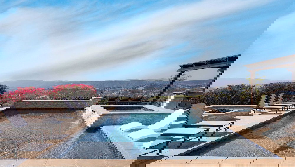 Modern Temecula Mansion w Pool, Hot Tub, Guest House & Valley Views Camila by Avantstay - Foto 1, Imagen principal