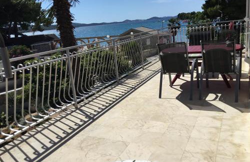 Apartments More - Photo 2