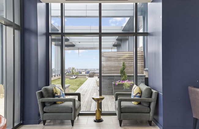 Placemakr Marymount Ballston - Photo 67