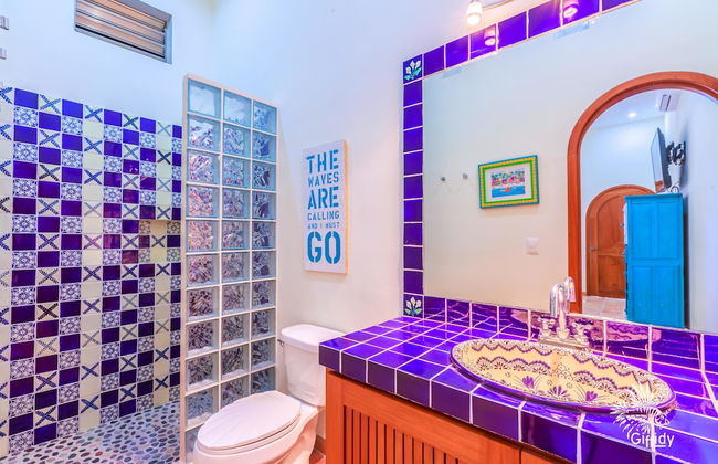 Casa Amor - Two Bedroom - Photo 19