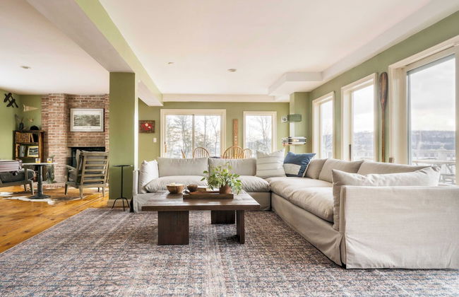 River House by Avantstay Historic & Secluded Estate on the Hudson River w/ Pool Sleeps 24! - Foto 9