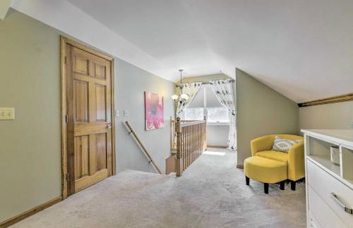 Granby Getaway in the Woods with Spacious Yard! - Foto 18