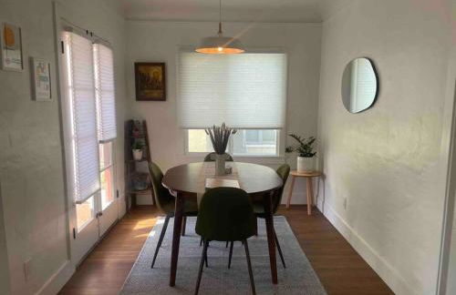 Huge Updated Spanish Apt - Steps to Beach & Bay! - Foto 5