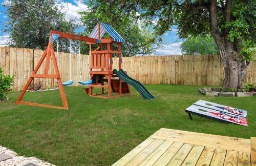 Near Sea World Hot Tub Swing Set BBQ Yard Games - Foto 24