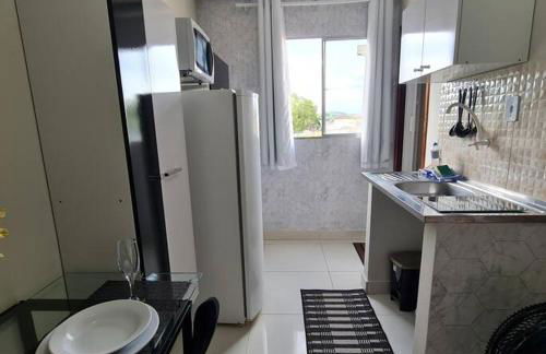 Kitnet203 centro, com linda vista janela, tv smart - Foto 6