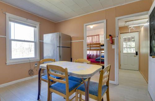 Shared Lake Access and Fire Pit Catskills Getaway! - Foto 1