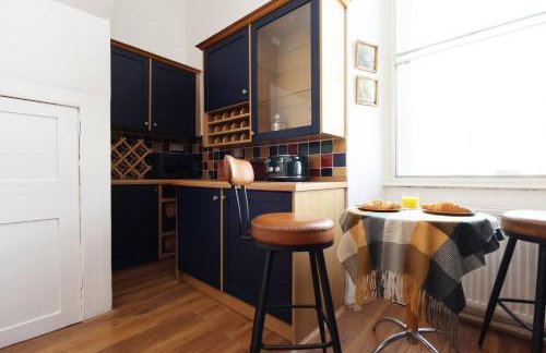 Spacious 3BR Flat in Cowbridge Centre - Foto 11