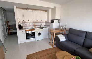 Apartamento con piscina y parking privado - Foto 6