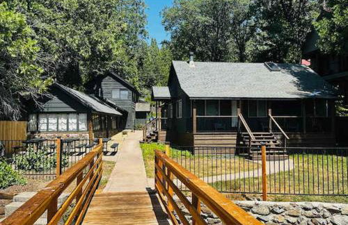 Lewis Cabin - Boat Dock - Lake Front - Sleeps 12 - Photo 2