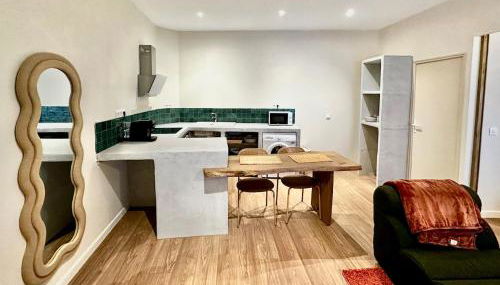 Séjour cosy au cœur de Vienne-tout à 2 min à pied - Photo 2, stove