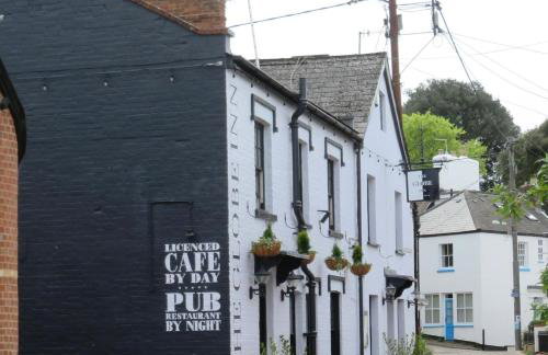 The Pepper Pot - Photo 46