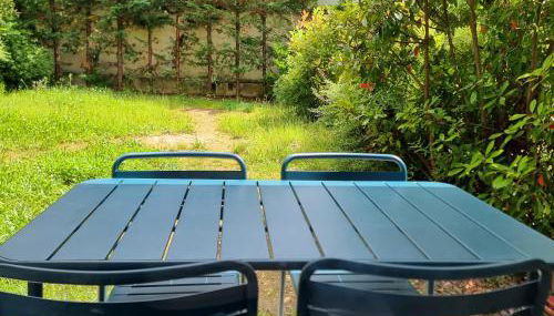 T2 Paris Disneyland Jardin Parking - Foto 4, Garden, Garden view