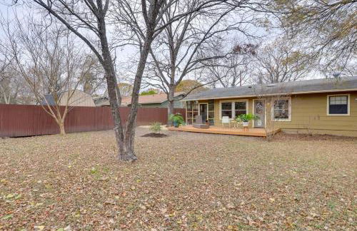 6 Mi to Dtwn Austin Home with Screened Porch and Yard - Foto 26