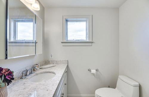 Narragansett Home with Scenic Views Walk to Beach! - Foto 23