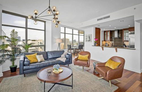 Panoramic Bay and City Views - 2BR, Pool, Gym, Parking - Foto 11