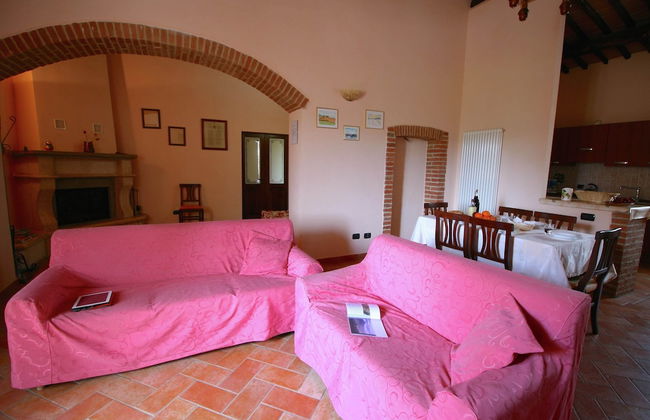 Lovely Farmhouse in Asciano With Swimming Pool - Foto 45