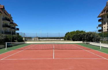 Beau studio avec accès plage, jardin, piscine, tennis, vélos, Netflix - Photo 15