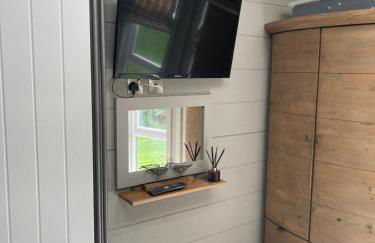 Glasshouse hot tub lodge - Foto 11