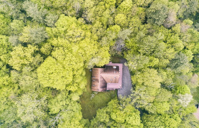 Half Moon by Avantstay 4BR Cabin w/ Large Deck & Yard w/ Patio & Outdoor Dining - Foto 40