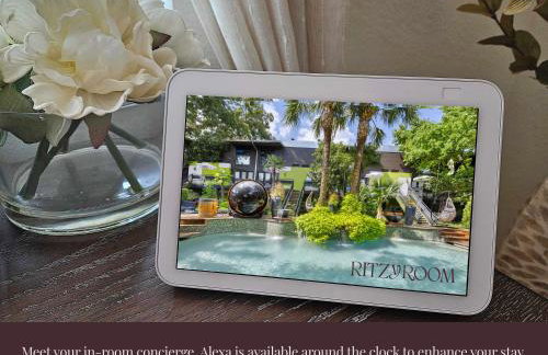 Contemporary Dallas 2BR Condo Patio & Pool - Photo 5