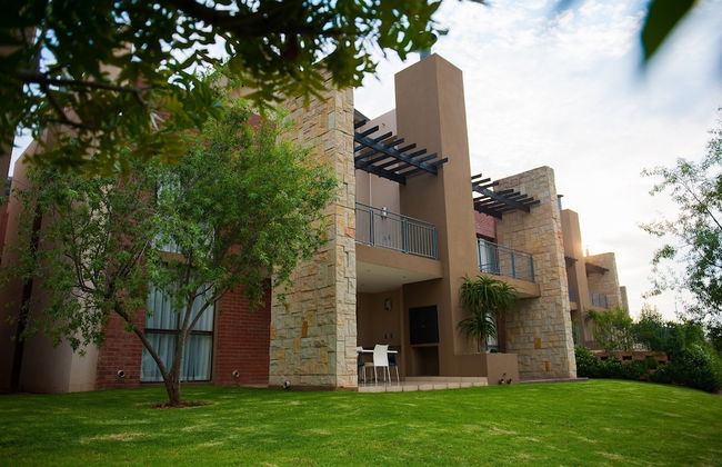 All Suite on 14th - Photo 27