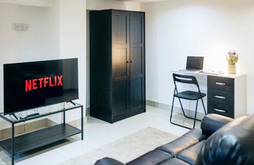 Modern Studio Flat l Sleeps 4 l Free Wifi l Leisure l One Castle Apartments - Foto 28