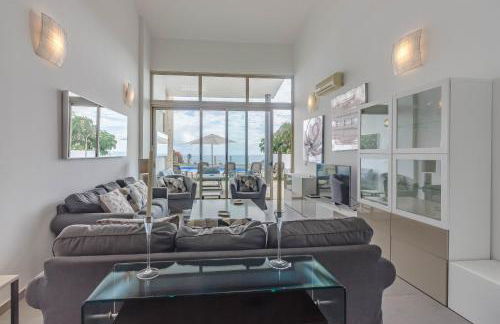 Villa Isabella, Luxury Villa with Heated Pool Ocean View in Adeje, Tenerife - Foto 31