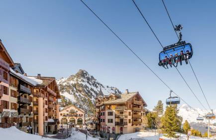 Arc 1950, ambiance chalet luxe 5/7pers dans résidence 5* skis aux pieds avec SPA - Photo 31