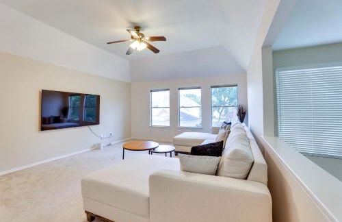 Spacious Sugar Land Home with Yard and Pool Access! - Photo 20