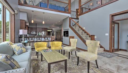 Luxe Group Home with Boat Dock in Lake of the Ozarks - Foto 4