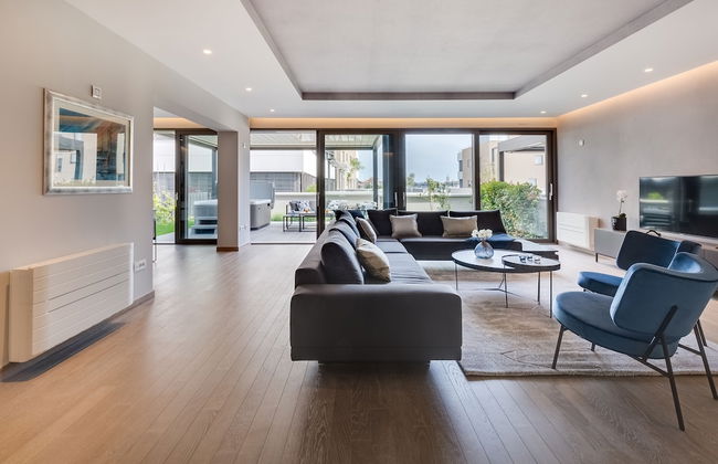 Shell Luxury Residences - Photo 34