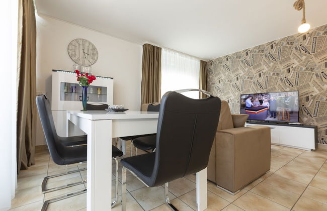 The Queen Luxury Apartmen-Villa Vittoria - Photo 40