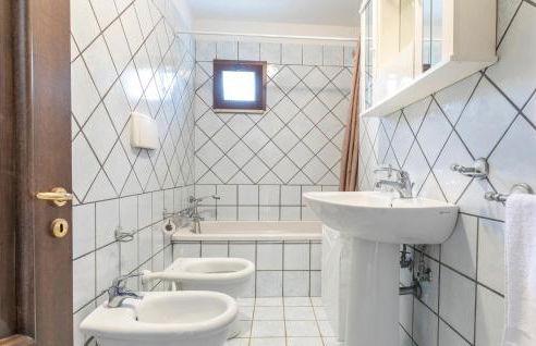 7 Bedroom Stunning Home In Caiazzo - Foto 39