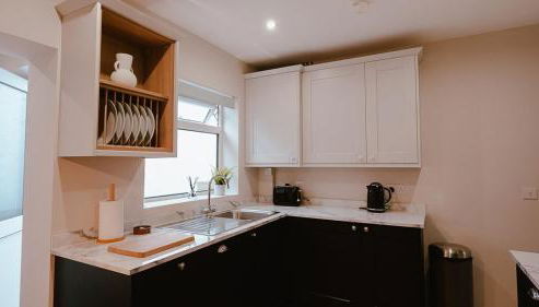 Charming 3 Bedroom Townhouse - Centrally Located - Foto 5