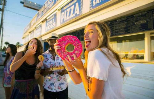 Surf Shack - Steps to the beach, lush fenced backyard by Beach Haven Vacation Rentals - Foto 45