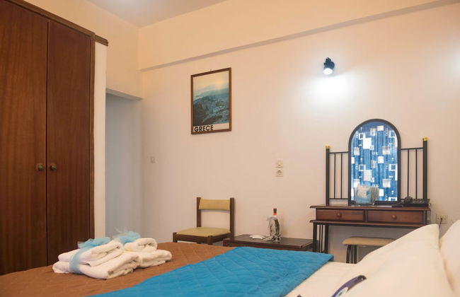 Antonios Hotel - Photo 21