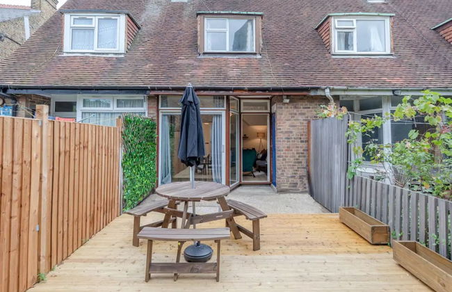 Central 3 Bedroom House With Garden - Foto 33