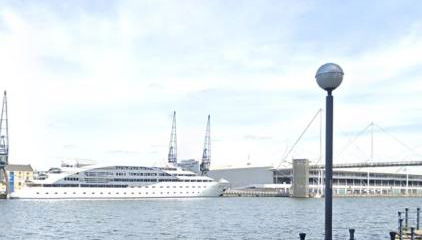 Luxury Riverview 2Bed Apt- 5 mins from Excel London, Canary wharf, 02 Arena - Free Parking - PlayStation 4 Provided - Foto 1