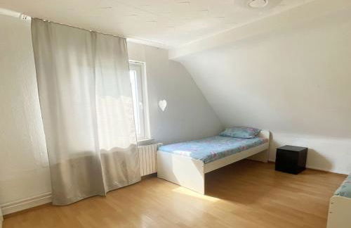 Cozy Apartment in Duisburg - Photo 3