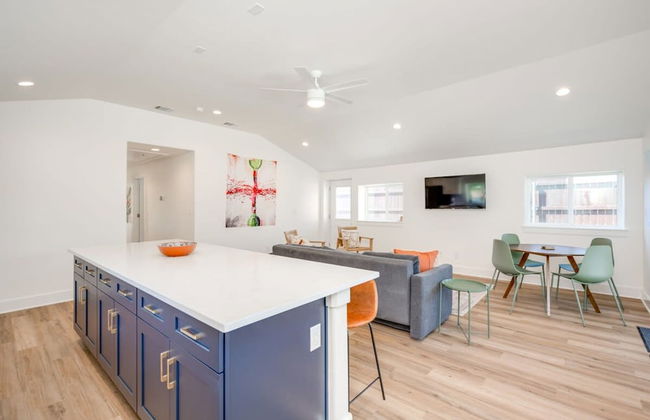 Modern 3 2 two Kings hot tub Fire pit 16min to Wine Trail Nearby Pickleball Courts Pools - Foto 2