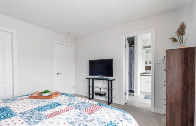 Modern Lakeshore 3BR 3BA TH Free Parking BBQ - Foto 62