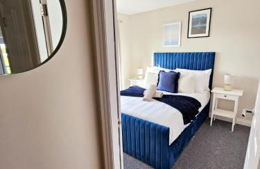 Modern 5 Bedroom Townhouse with Free Parking - Foto 34