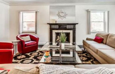 Spacious 5BR - Sleeps 10 - University District home - Photo 3