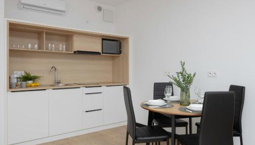 Spacious Studios Zamoyskiego Near PGE with Parking by Noclegi Renters - Photo 3