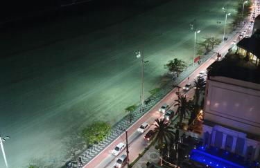 Lindo apto tudo novinho, prédio frente mar - Foto 14