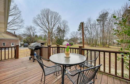 Spacious Salem-Winston Home with Deck! - Foto 25