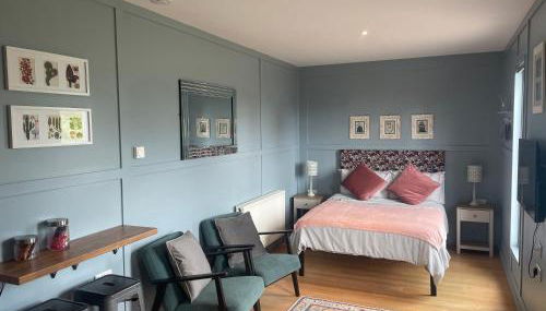 Willow Lodge 2 - Photo 1