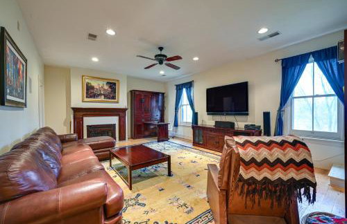 Historic Chambersburg Home with Pool and Game Rooms! - Foto 33